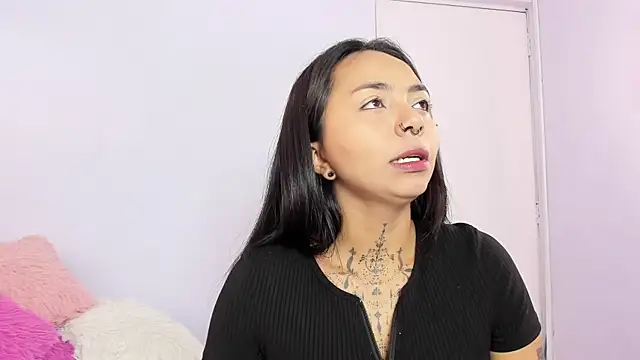 miss soffi  online show from 09-27-25, 12:21