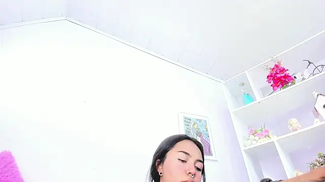 Snapshot of miss_soffi_ chatting on 05-07-26, 06:02 miss soffi online show from 05-07-26, 06:02