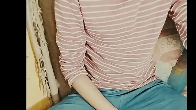 Snapshot of vampynik chatting on 11-19-25, 10:26 vampynik online show from 11-19-25, 10:26