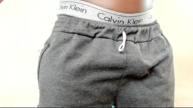 Black Master19cm online show from 03-05-25, 06:45