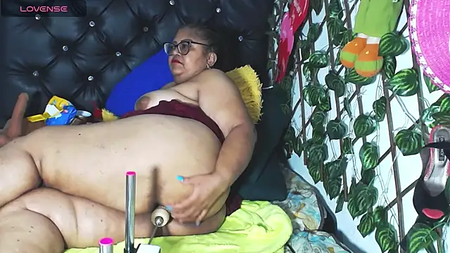 Snapshot of mature_beautiful chatting on 03-11-25, 08:42 mature beautiful online show from 03-11-25, 08:42