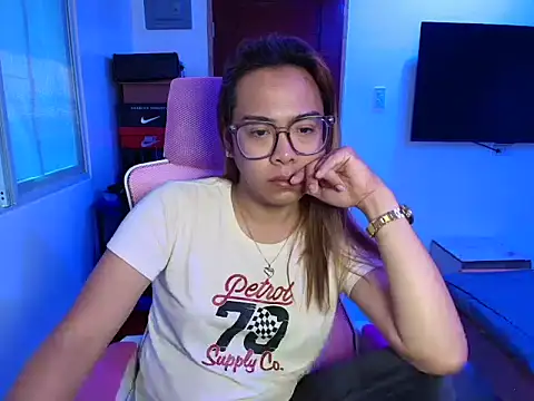 Snapshot of Your_PrettyGirlxxx chatting on 02-20-26, 01:24 Your PrettyGirlxxx online show from 02-20-26, 01:24