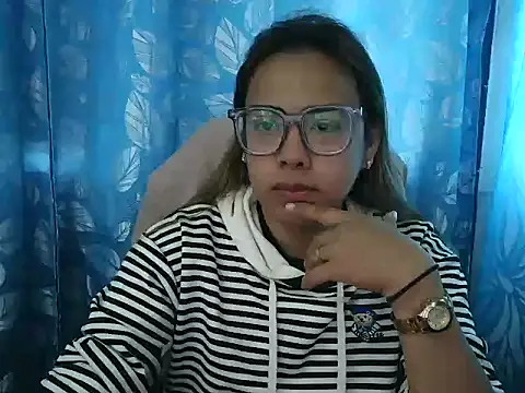 Snapshot of Your_PrettyGirlxxx chatting on 02-21-26, 01:17 Your PrettyGirlxxx online show from 02-21-26, 01:17