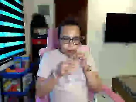 Snapshot of Your_PrettyGirlxxx chatting on 02-28-26, 06:47 Your PrettyGirlxxx online show from 02-28-26, 06:47