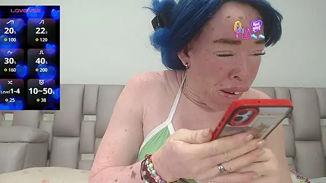 Kittywhiteass online show from 02-06-26, 04:17