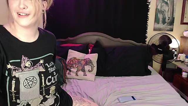 Mallorykoxx69 online show from 01-06-25, 06:10