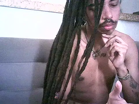 Snapshot of DarkSlim666 chatting on 01-07-26, 04:20 DarkSlim666 online show from 01-07-26, 04:20