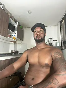 Snapshot of blackdrey18 chatting on 02-05-25, 01:54 blackdrey18 online show from 02-05-25, 01:54