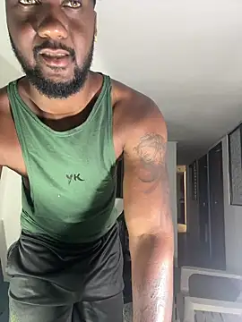 Snapshot of blackdrey18 chatting on 02-06-25, 02:15 blackdrey18 online show from 02-06-25, 02:15