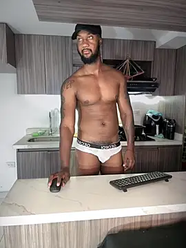 Snapshot of blackdrey18 chatting on 09-23-25, 01:58 blackdrey18 online show from 09-23-25, 01:58