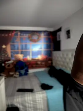 Snapshot of blackdrey18 chatting on 11-28-25, 12:19 blackdrey18 online show from 11-28-25, 12:19