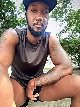 Snapshot of blackdrey18 chatting on 12-01-25, 02:44 blackdrey18 online show from 12-01-25, 02:44