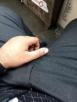 Snapshot of witchhunter1 chatting on 10-15-25, 01:06 witchhunter1 online show from 10-15-25, 01:06