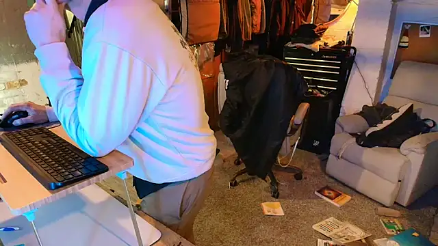 cumhungrybottom4u online show from 03-02-26, 03:09