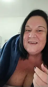 Snapshot of Yaya_Mineira chatting on 06-11-26, 06:28 Yaya Mineira online show from 06-11-26, 06:28