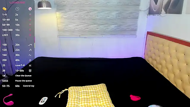 Snapshot of Arkangelxx chatting on 10-22-25, 03:23 Arkangelxx online show from 10-22-25, 03:23