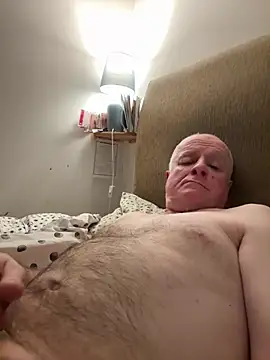 Snapshot of locallad88 chatting on 01-31-25, 11:13 locallad88 online show from 01-31-25, 11:13