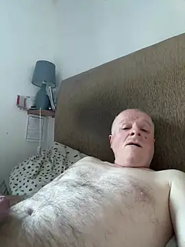 Snapshot of locallad88 chatting on 02-28-25, 08:20 locallad88 online show from 02-28-25, 08:20