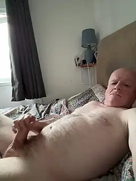 Snapshot of locallad88 chatting on 10-08-25, 04:59 locallad88 online show from 10-08-25, 04:59