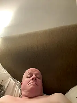 Snapshot of locallad88 chatting on 10-24-25, 11:45 locallad88 online show from 10-24-25, 11:45