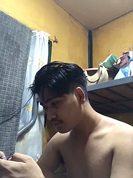 Snapshot of gaysucker6969 chatting on 12-01-25, 11:37 gaysucker6969 online show from 12-01-25, 11:37