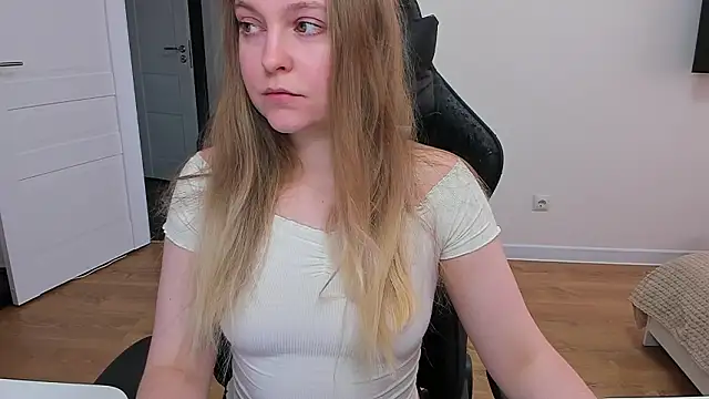 Snapshot of stacy_miracle chatting on 02-24-26, 02:15 stacy miracle online show from 02-24-26, 02:15