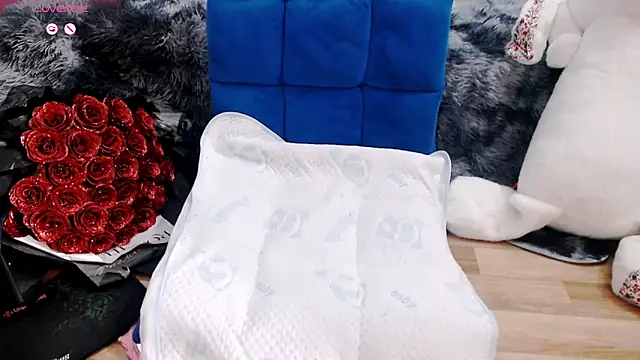 Snapshot of kichigirl chatting on 10-05-25, 12:53 kichigirl online show from 10-05-25, 12:53