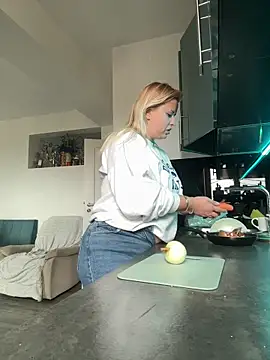 Aneri online show from 04-21-26, 06:41