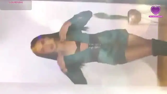 Snapshot of sweetcata23 chatting on 12-17-25, 08:04 sweetcata23 online show from 12-17-25, 08:04