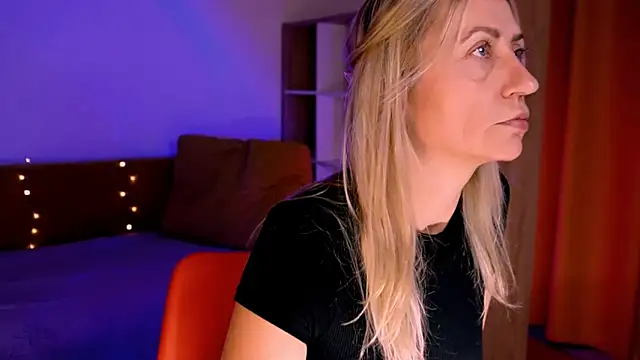 ZoeGrant online show from 12-18-25, 08:48