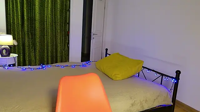 ZoeGrant online show from 03-13-26, 06:25