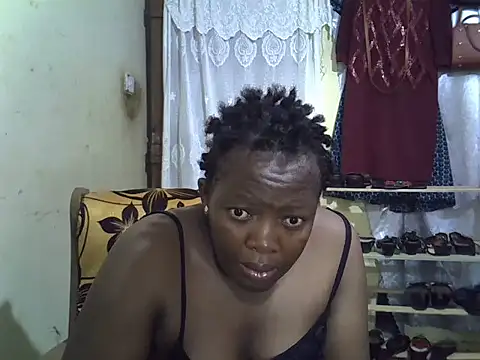 Snapshot of Ebonyceline chatting on 01-12-26, 02:06 Ebonyceline online show from 01-12-26, 02:06