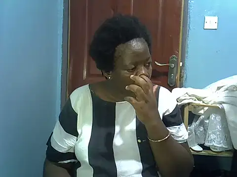 Snapshot of Ebonyceline chatting on 07-31-26, 06:51 Ebonyceline online show from 07-31-26, 06:51