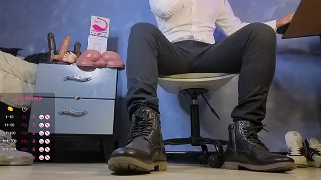 TomLover 12 online show from 03-02-26, 12:24