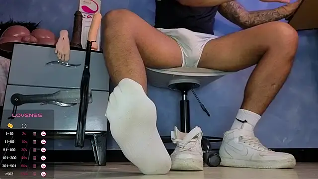 TomLover 12 online show from 03-29-26, 10:54