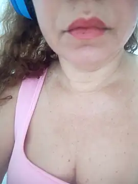 Snapshot of CASADASIGILO2 chatting on 09-21-25, 06:53 CASADASIGILO2 online show from 09-21-25, 06:53