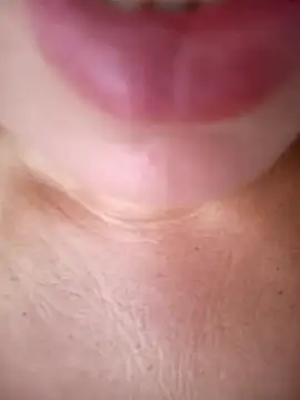 Snapshot of CASADASIGILO2 chatting on 10-22-25, 10:04 CASADASIGILO2 online show from 10-22-25, 10:04