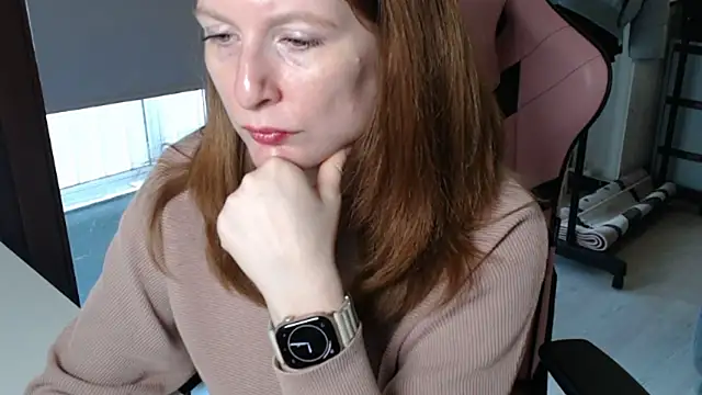 Snapshot of Exotic-Desire chatting on 11-11-25, 08:03 Exotic-Desire online show from 11-11-25, 08:03