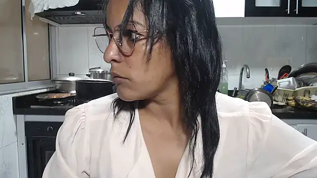 kateleyagrey online show from 04-06-26, 06:09