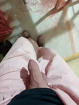 Snapshot of GeilerSchweizer chatting on 01-21-25, 01:00 GeilerSchweizer online show from 01-21-25, 01:00