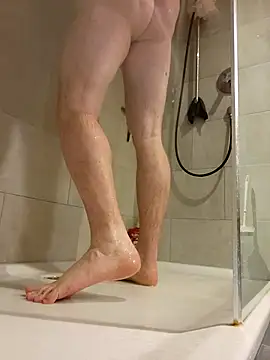 Snapshot of GeilerSchweizer chatting on 02-10-25, 07:47 GeilerSchweizer online show from 02-10-25, 07:47