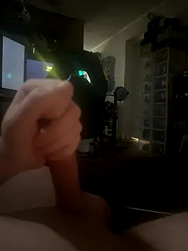 Snapshot of whitestroker chatting on 11-20-25, 07:02 whitestroker online show from 11-20-25, 07:02