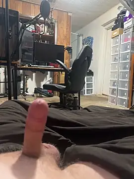 Snapshot of whitestroker chatting on 12-01-25, 05:40 whitestroker online show from 12-01-25, 05:40