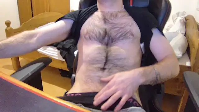 Snapshot of KmlBI26 chatting on 03-26-26, 12:22 KmlBI26 online show from 03-26-26, 12:22