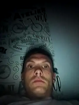 liderek83 online show from 11-04-25, 03:05