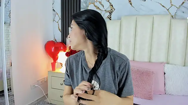 Snapshot of lulumars chatting on 02-24-25, 07:11 lulumars online show from 02-24-25, 07:11