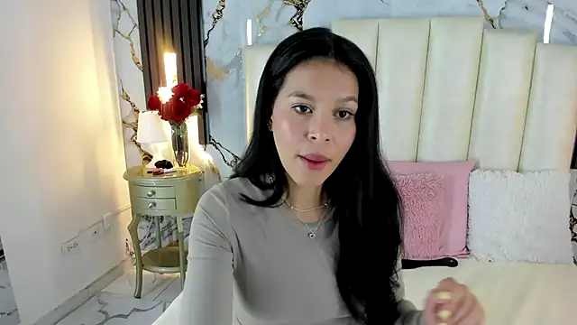 Snapshot of lulumars chatting on 11-19-25, 04:56 lulumars online show from 11-19-25, 04:56