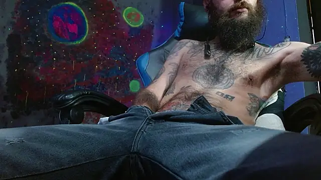 Snapshot of Tatted21xxx chatting on 01-20-25, 04:12 Tatted21xxx online show from 01-20-25, 04:12