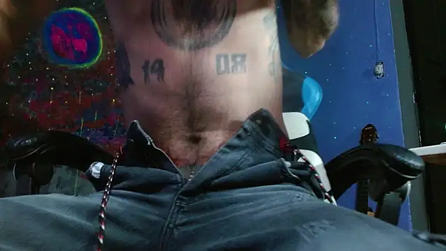 Snapshot of Tatted21xxx chatting on 01-21-25, 08:30 Tatted21xxx online show from 01-21-25, 08:30