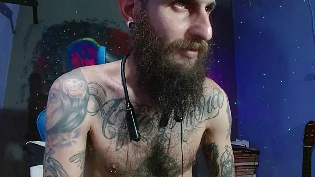 Snapshot of Tatted21xxx chatting on 01-22-25, 07:13 Tatted21xxx online show from 01-22-25, 07:13